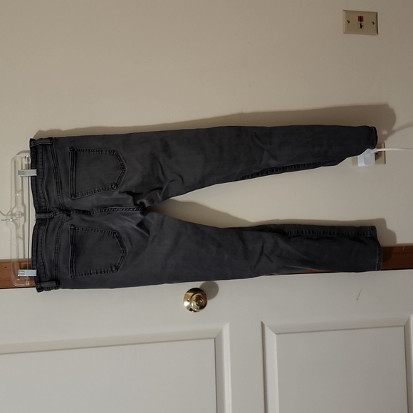 Uniqlo slim jeans - Picture 2 of 2